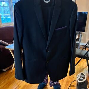 Men's Black suit